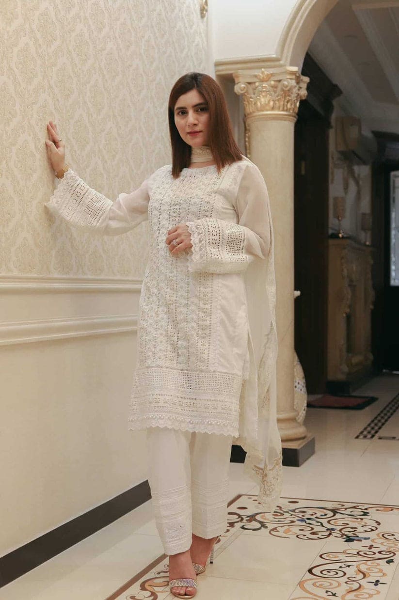 Bareeze-3Pc Lawn Heavy  Chikankari Embroidered Lawn Suit