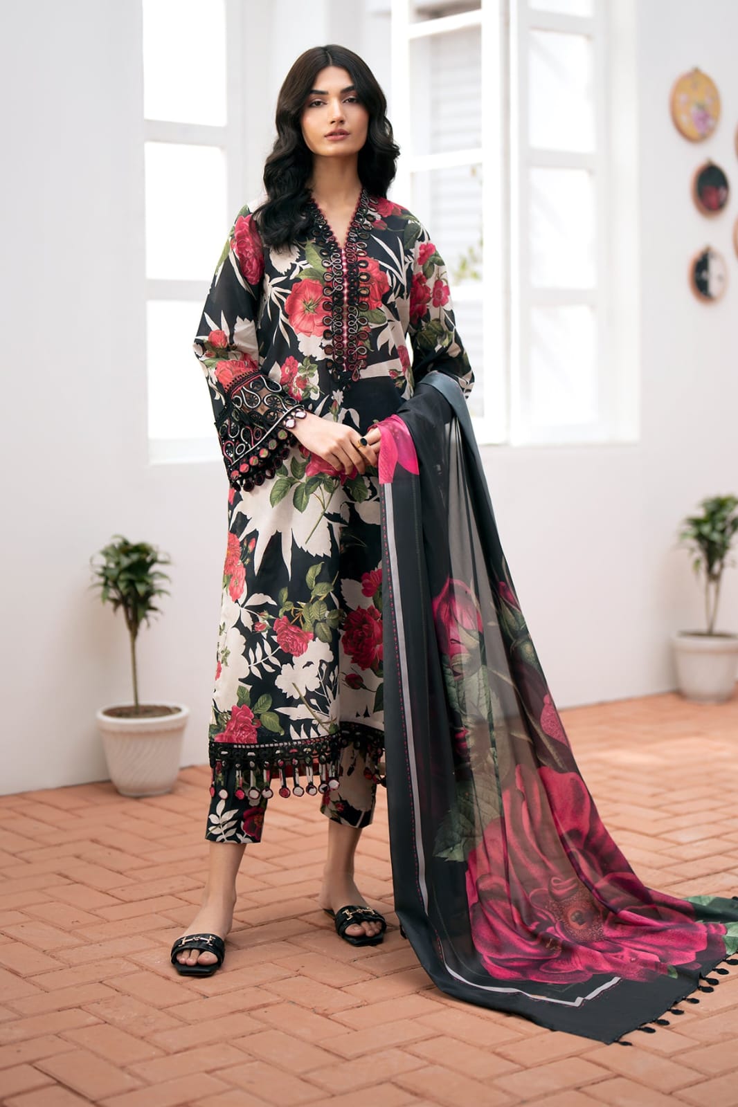 BAROQUE 3Pcs Lawn Print with Lawn Dupatta summer Collection Suit BQ-42