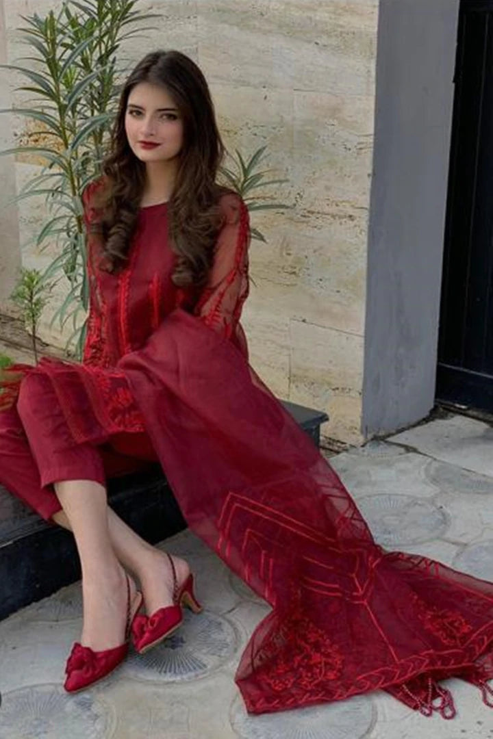 3Pc Lawn Inner with Red Embroidered Organza Summer Collection Suit